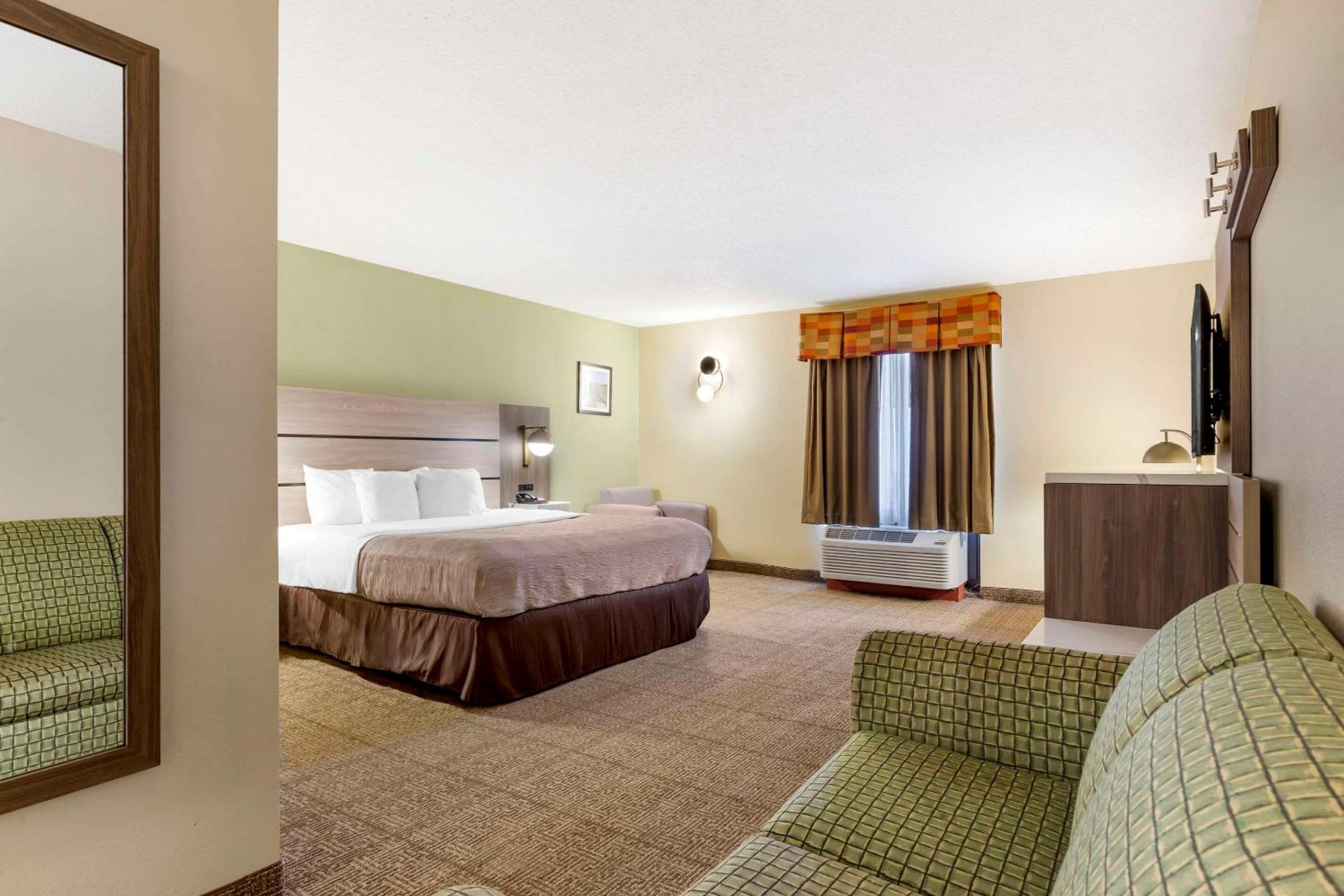 Quality Inn Raleigh Downtown Bagian luar foto