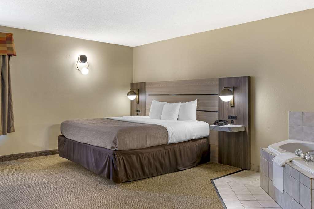 Quality Inn Raleigh Downtown Ruang foto
