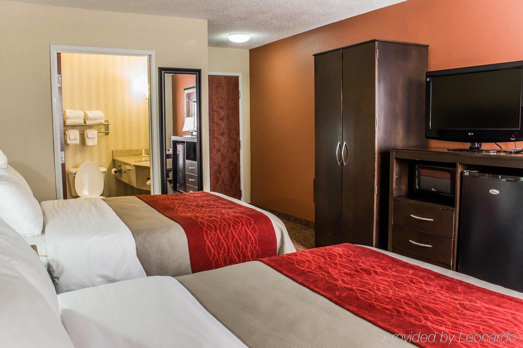 Quality Inn Raleigh Downtown Bagian luar foto